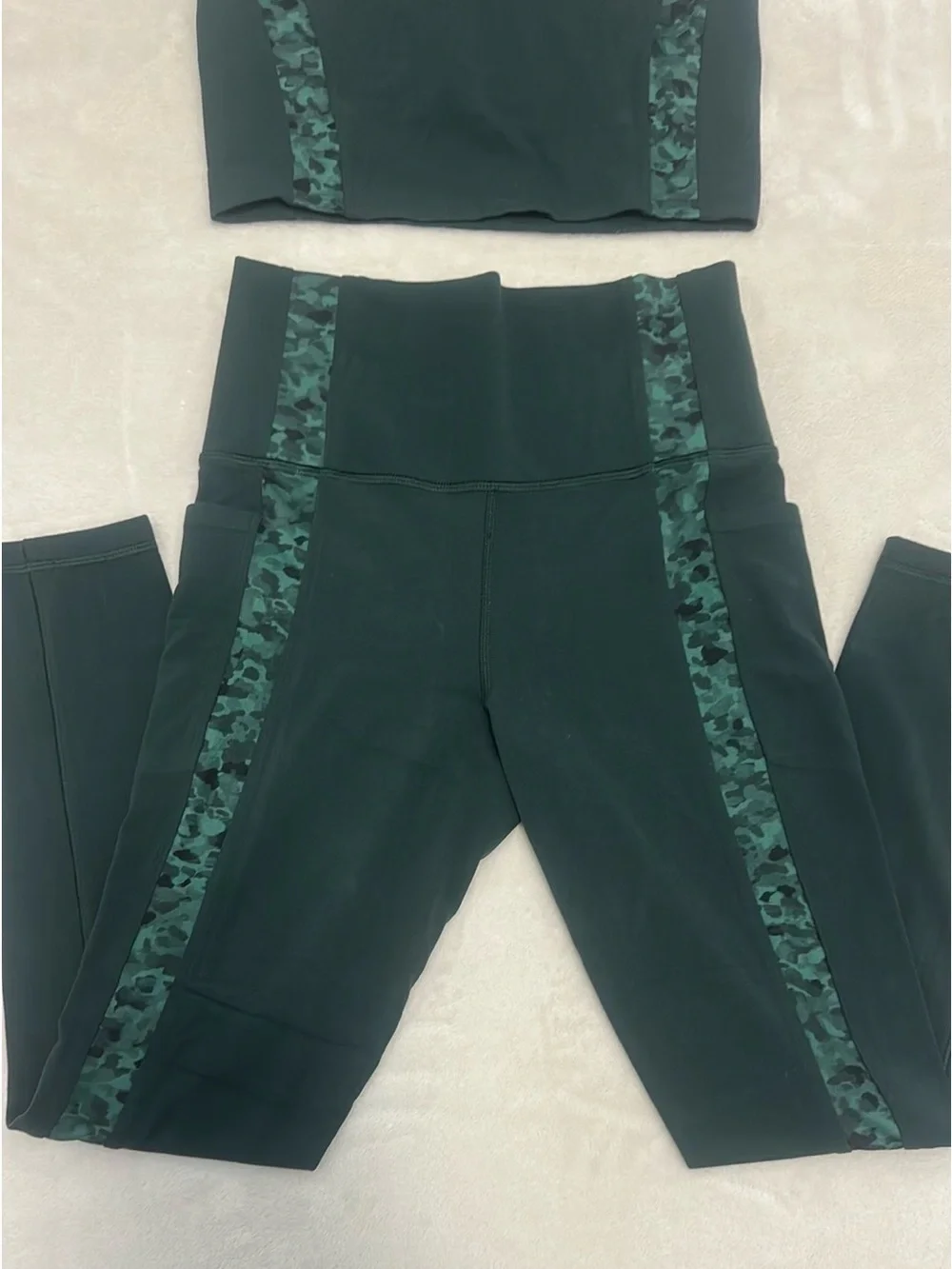 Athleta Green Set Salutation Stash Legging & Matching Longline Bra Top